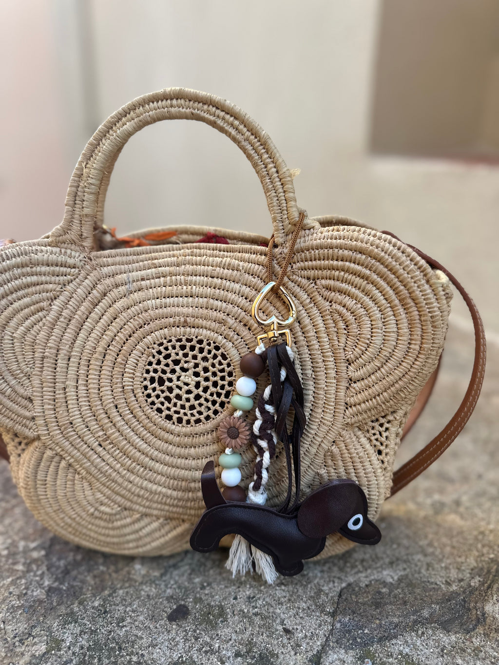 Le Grigri Teckel Marron & Vert Pistache- Atelier Aorée