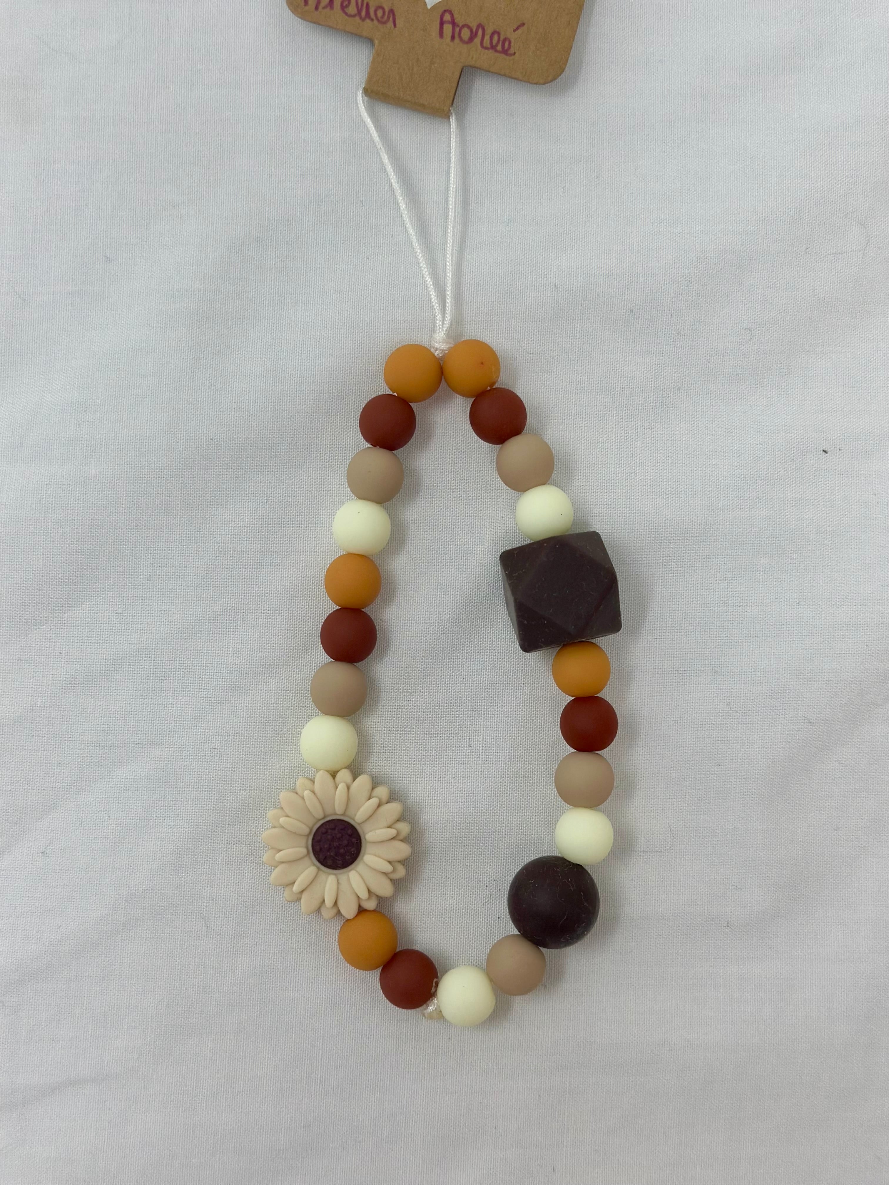 Bijou téléphone chocolat cacao 14cm marguerite gourmande Atelier Aorée
