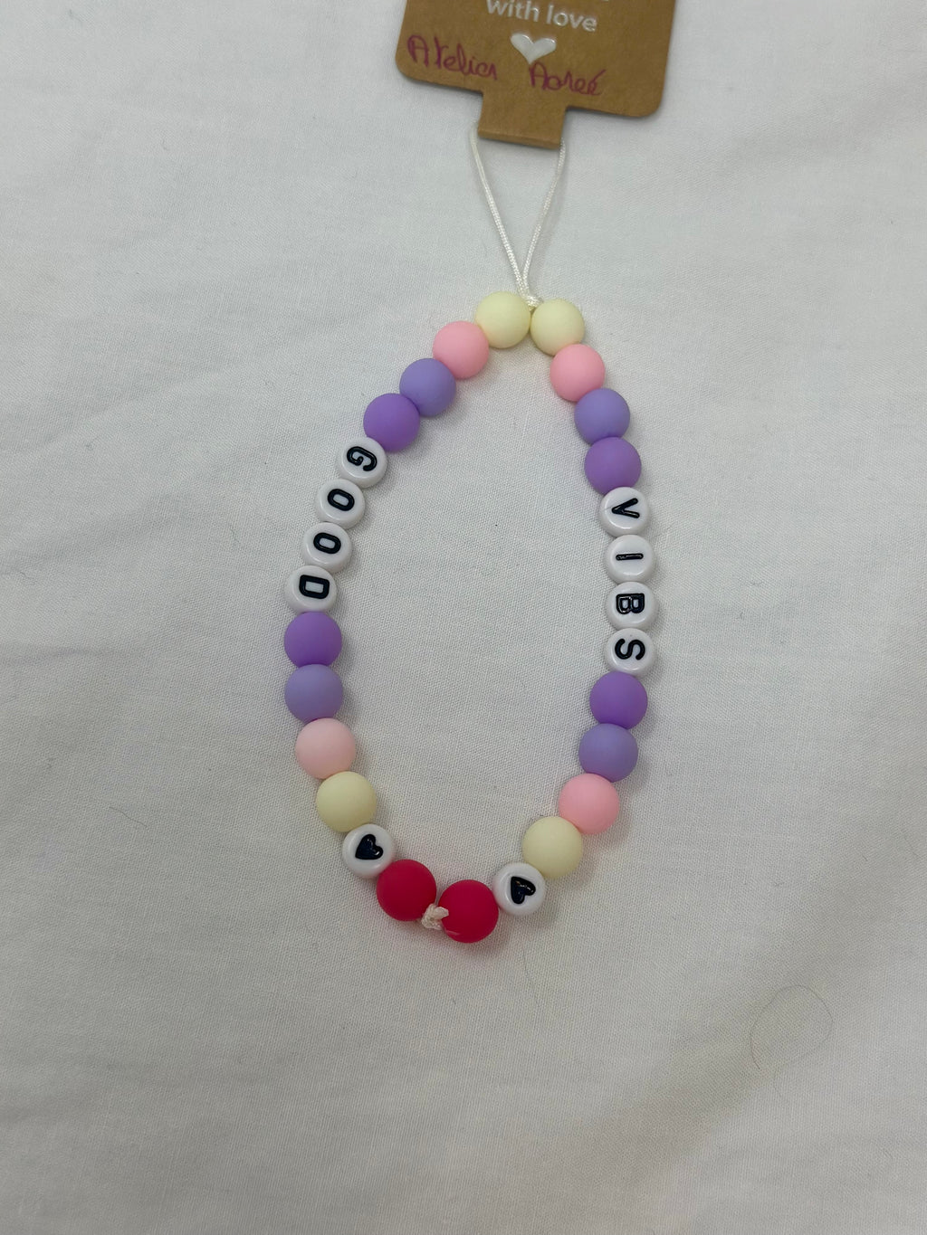 Bijou téléphone Good Vibes 13cm perles colorées positives Atelier Aorée

