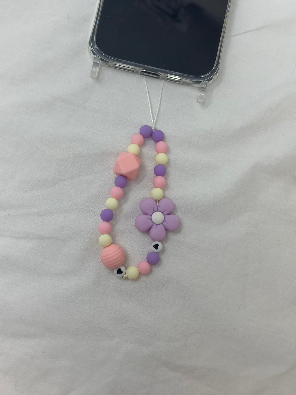 Bijou téléphone tendresse 14cm rose girly perles douces Atelier Aorée
