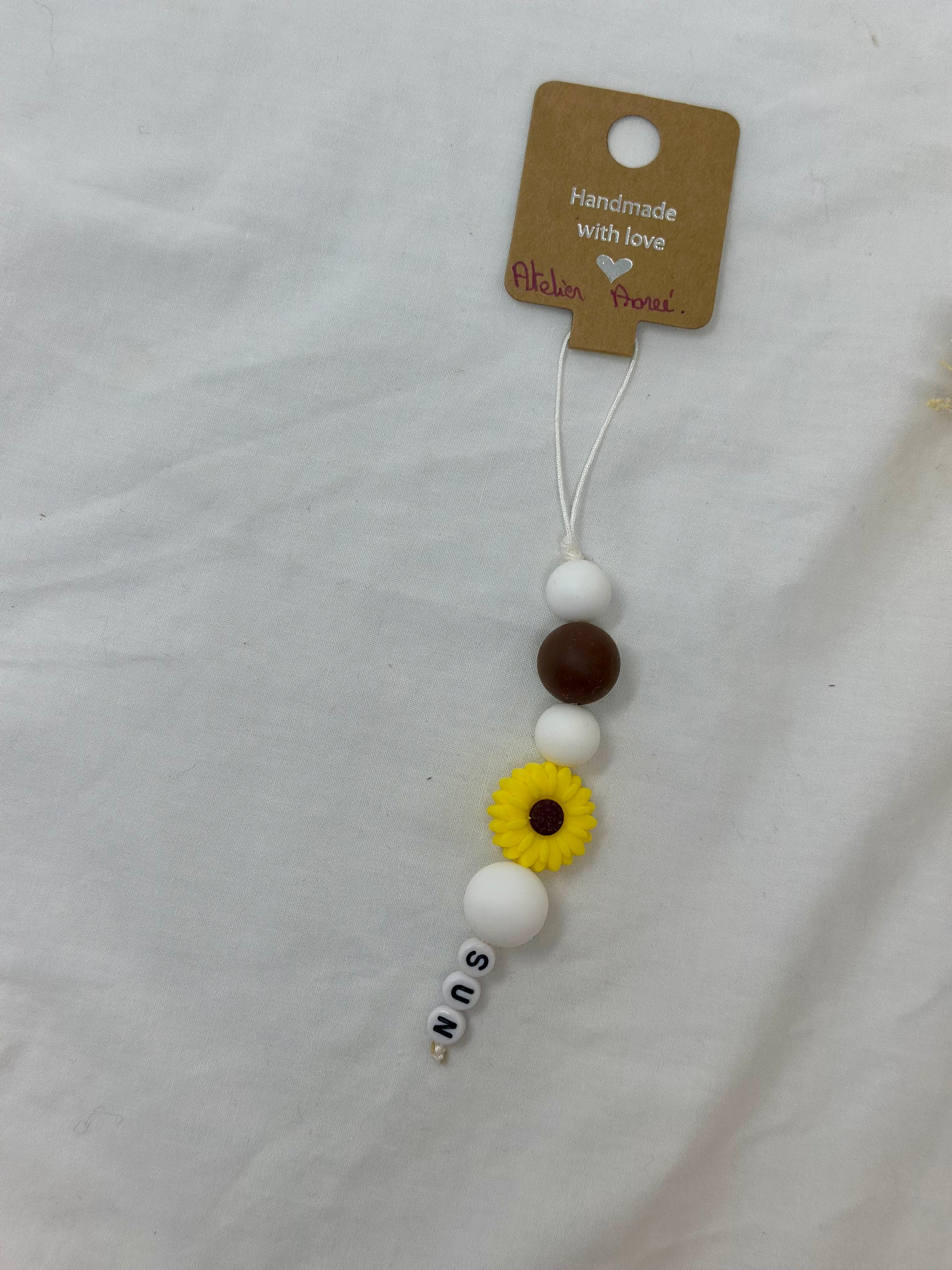 Bijou téléphone sun été 15cm souvenirs vacances perles solaires Atelier Aorée
