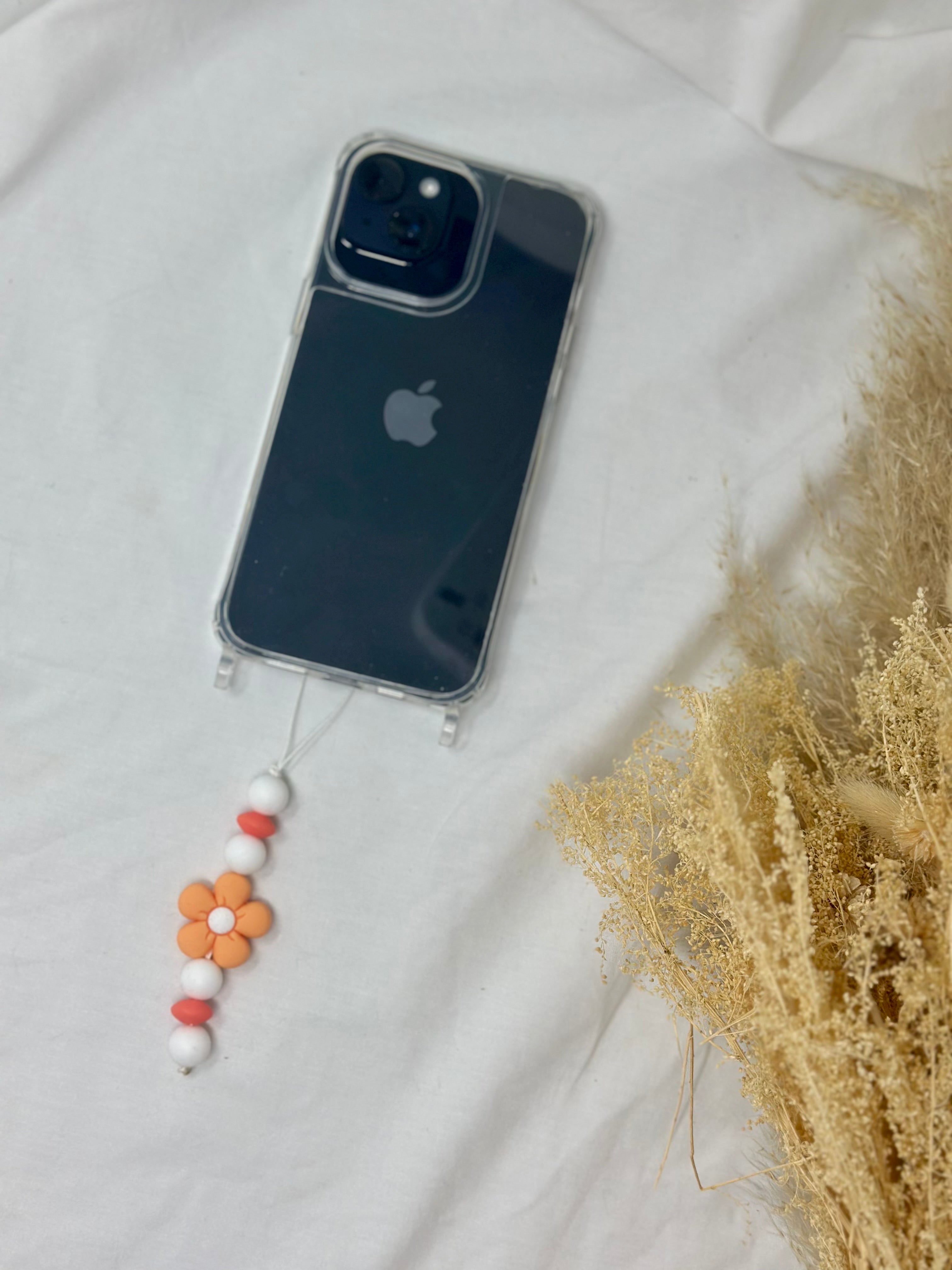 Bijou téléphone pêche 14cm couleur croquante perles oranges Atelier Aorée
