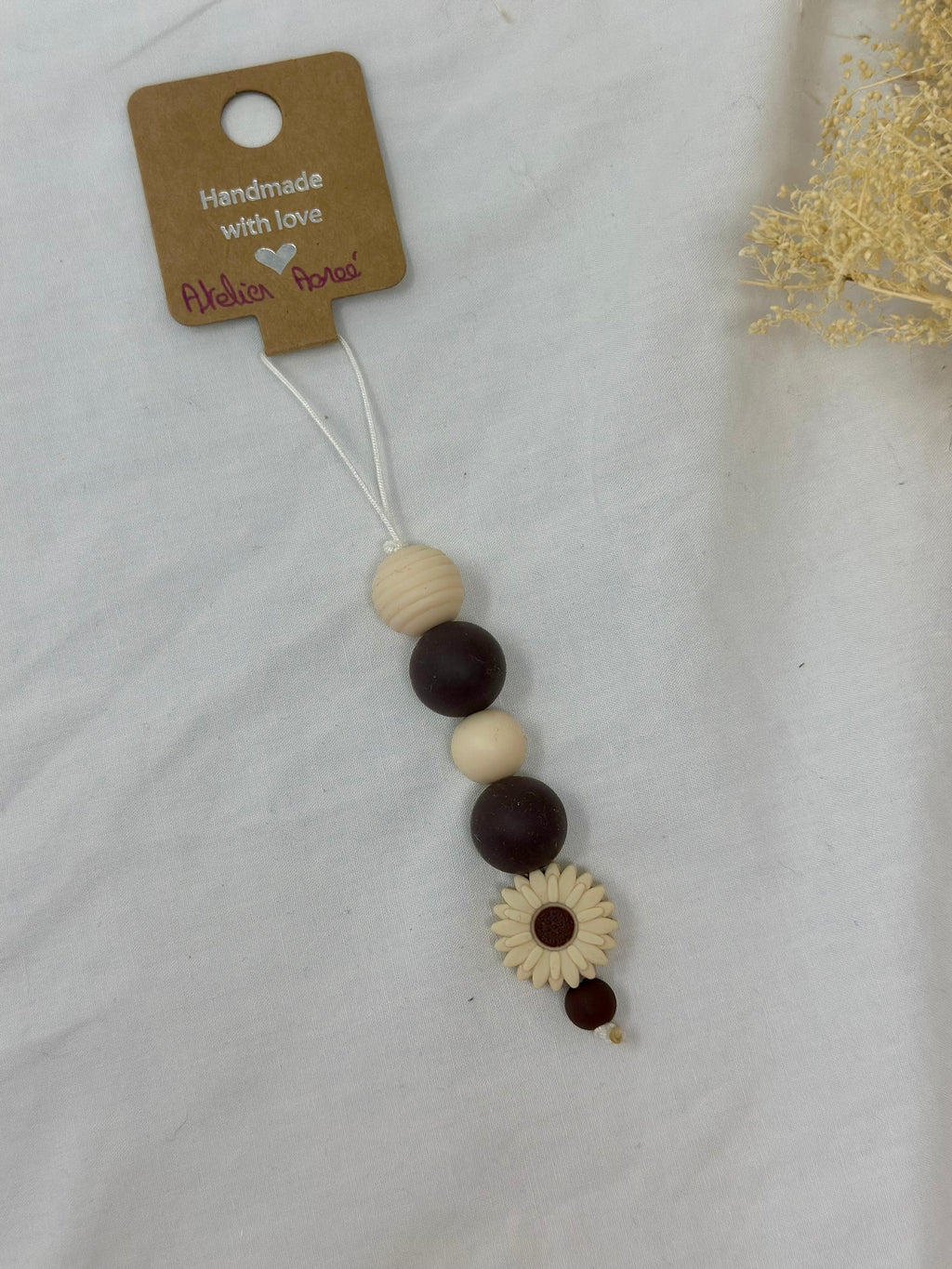 Bijou téléphone cappuccino 14cm couleurs café perles marron Atelier Aorée
