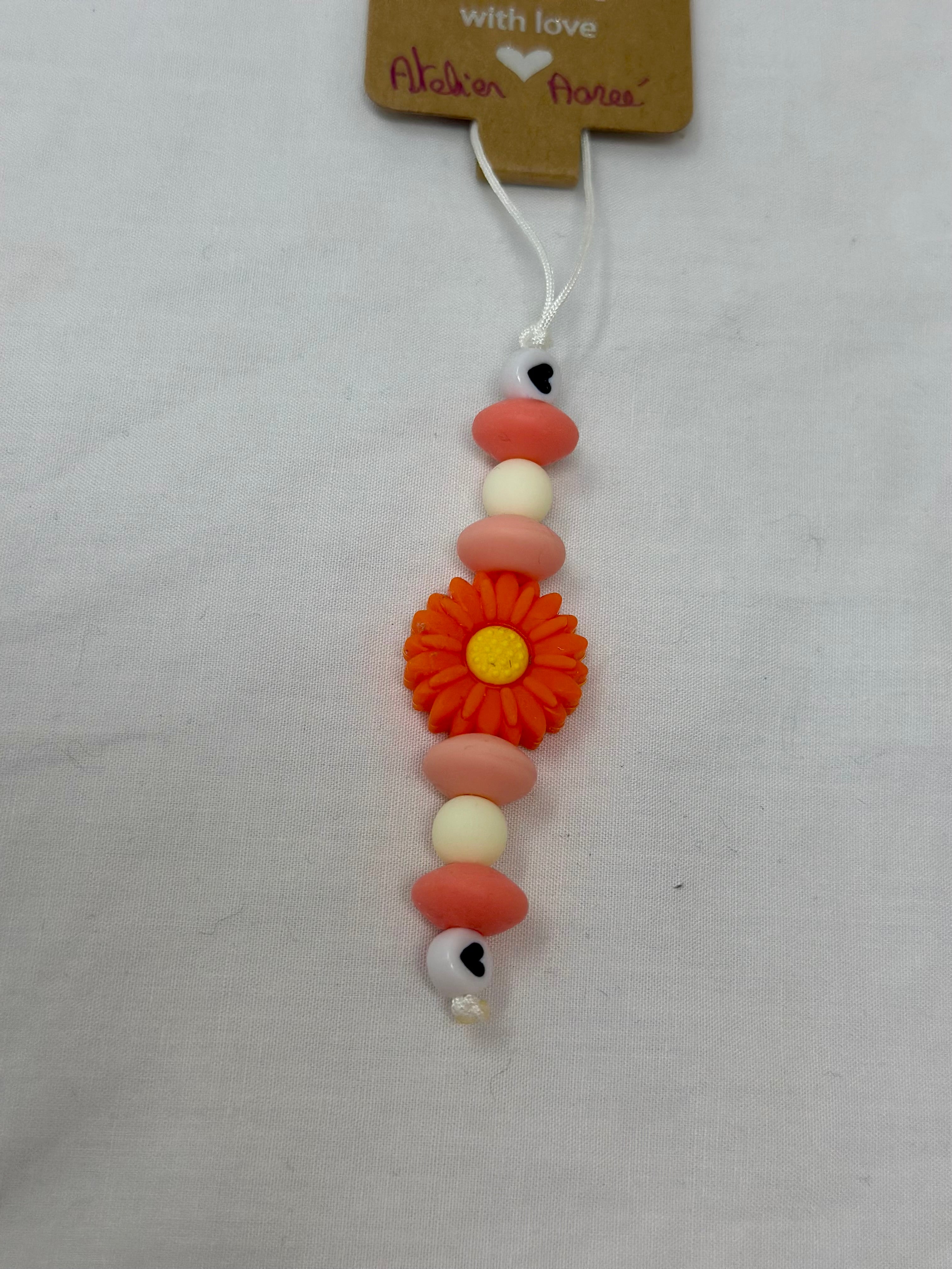 Bijou téléphone pêche abricot 12cm saveurs sud perles fruitées Atelier Aorée
