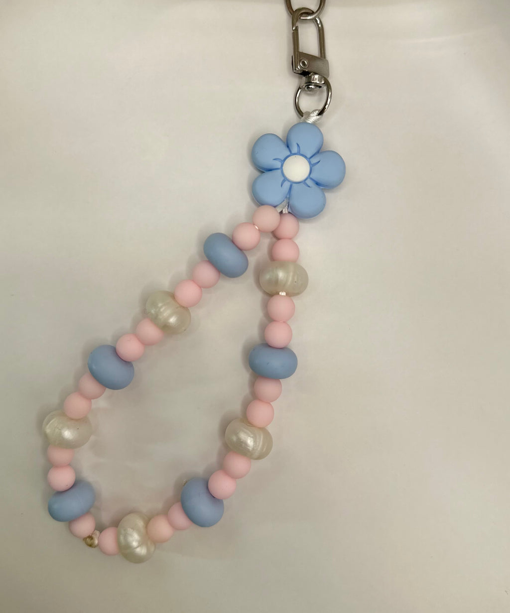 Bijou chaîne poignet fleur délicate mousquetons argenté  