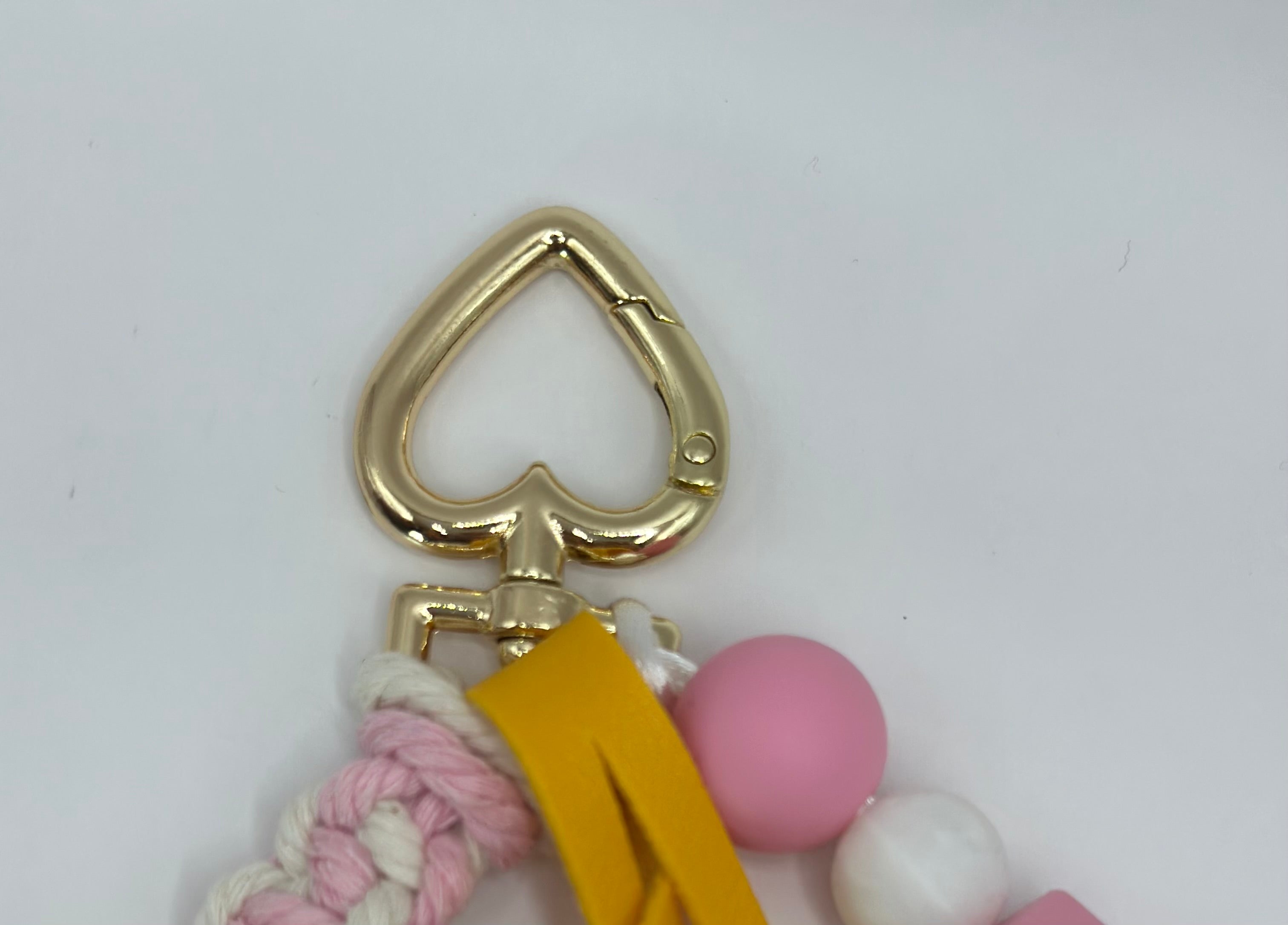  Grigri fleur rose jaune compagnon porte-bonheur quotidien
