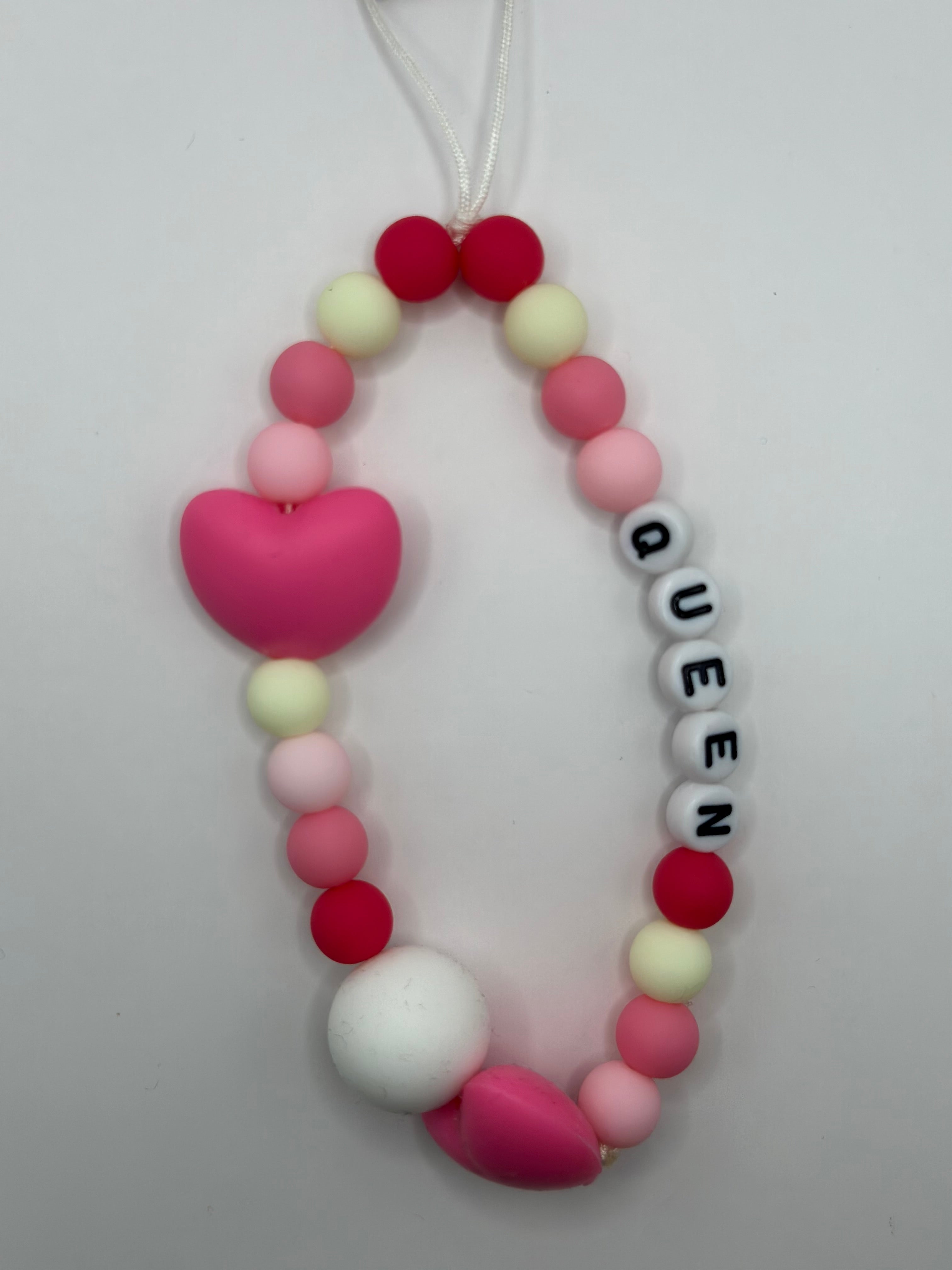 Bijou téléphone confiance en soi message royal perles féminines
