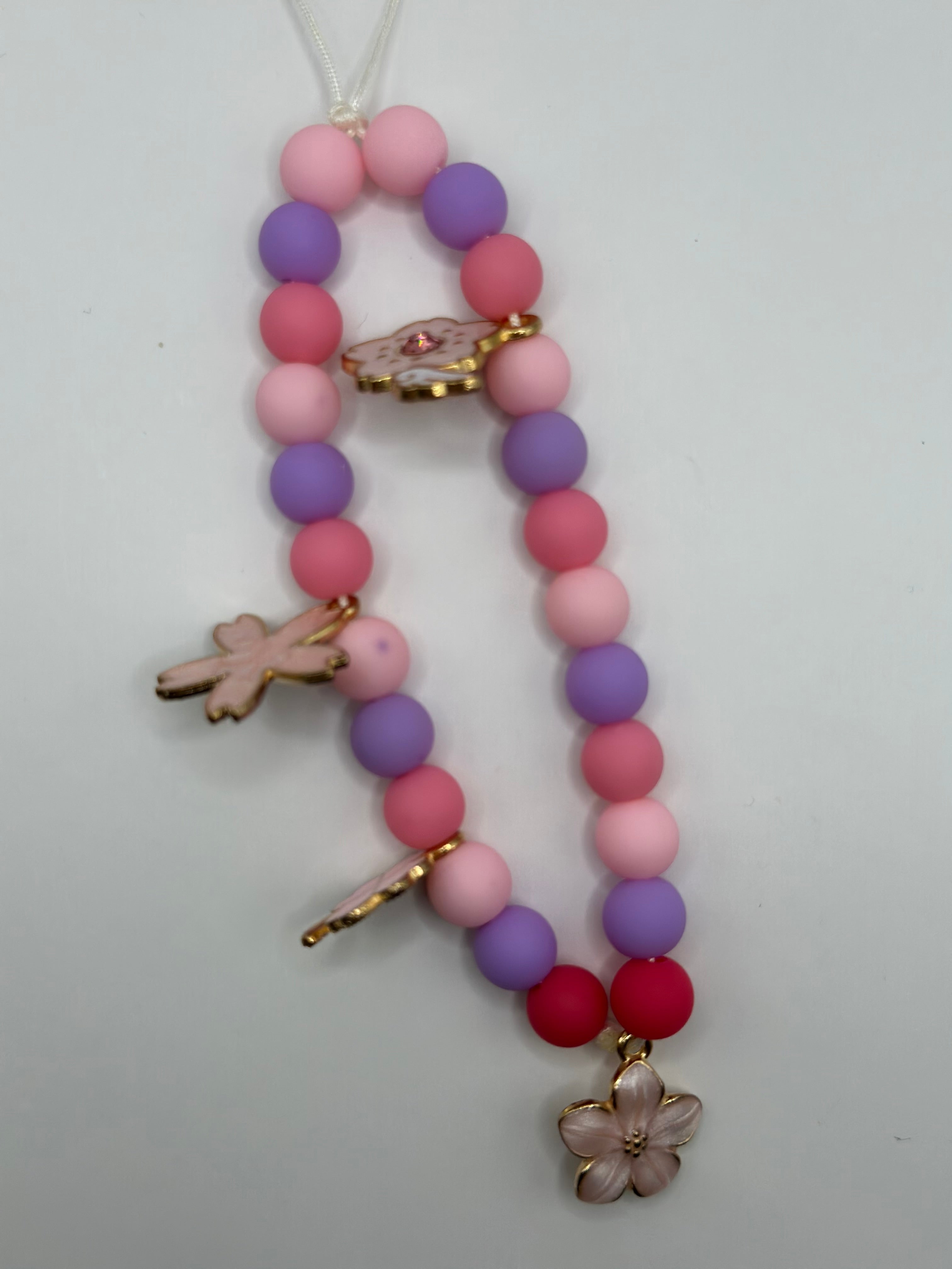 Bijou téléphone nature romantique perles roses fleur 
