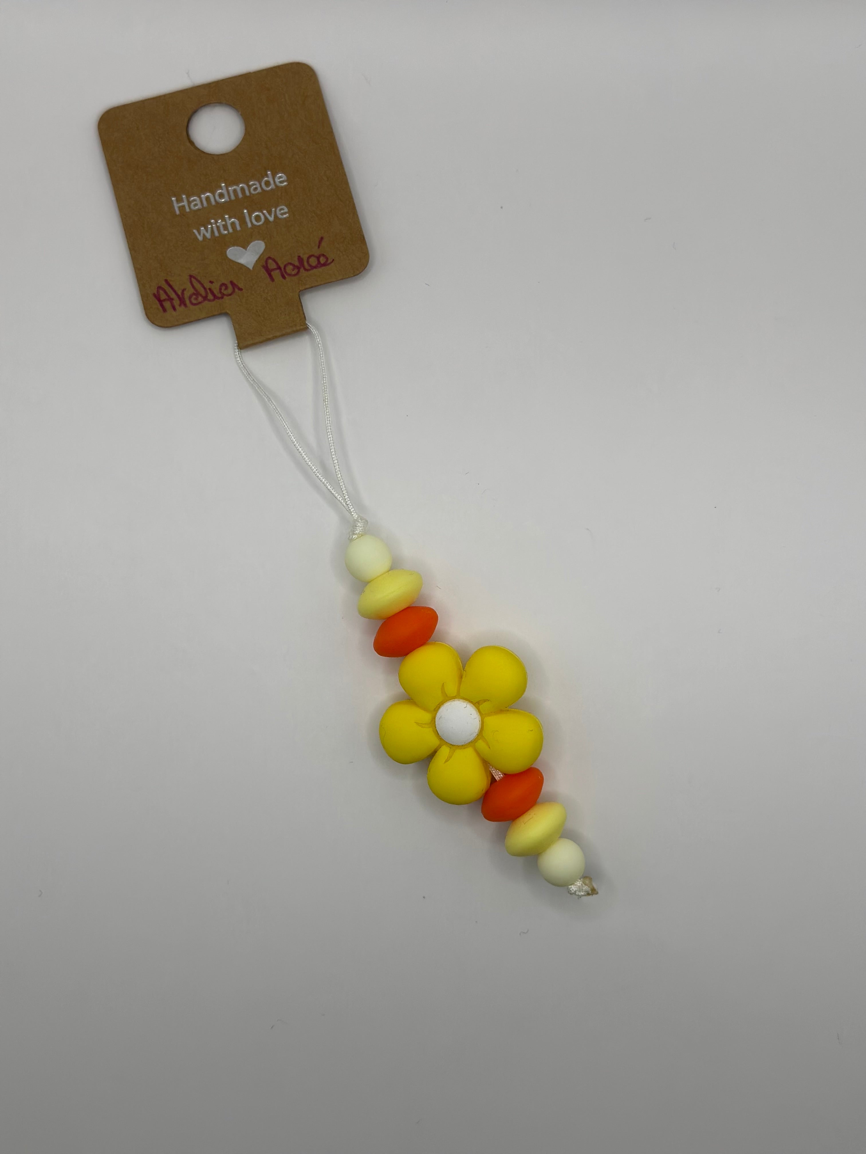  Bijou téléphone yellow solaire 13cm perles jaunes oranges fleur Atelier Aorée