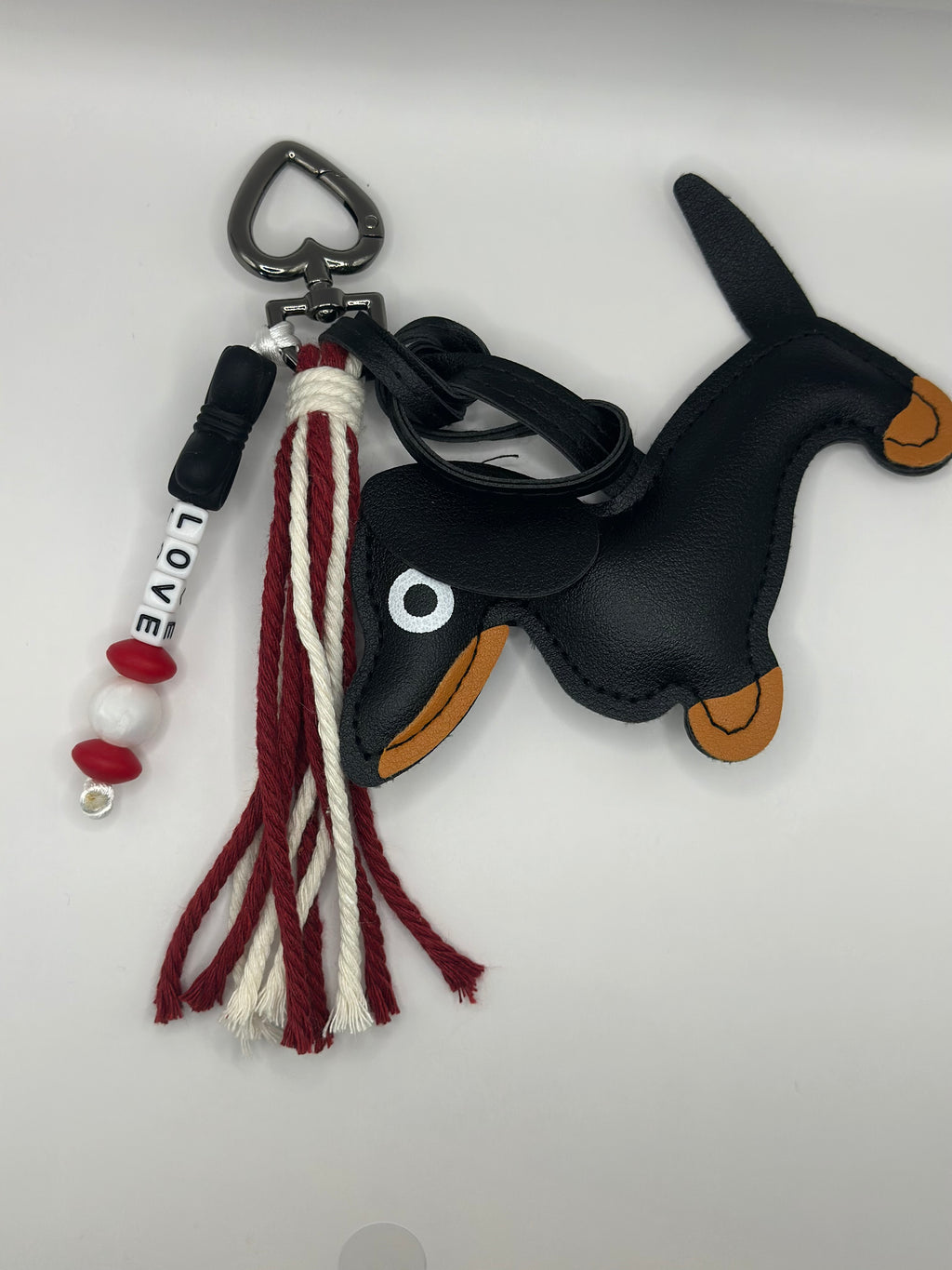 Bijou de Sac Teckel Noir Bordeaux - Fait Main France | Atelier Aorée