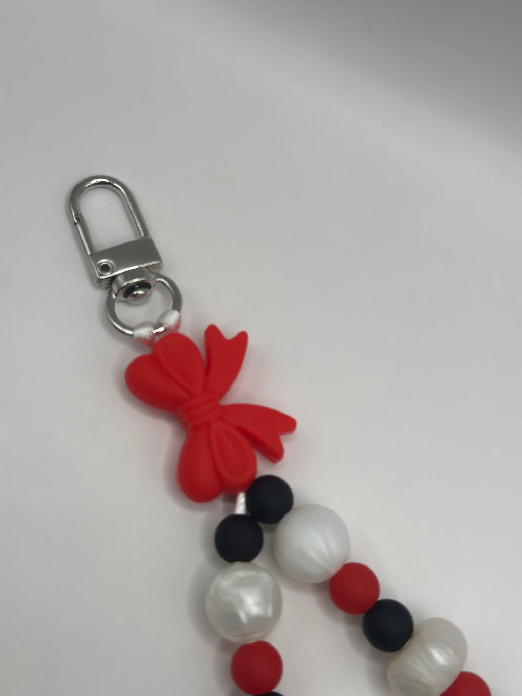 Bijou Téléphone Nœud Papillon Rouge - Fait Main France | Atelier Aorée