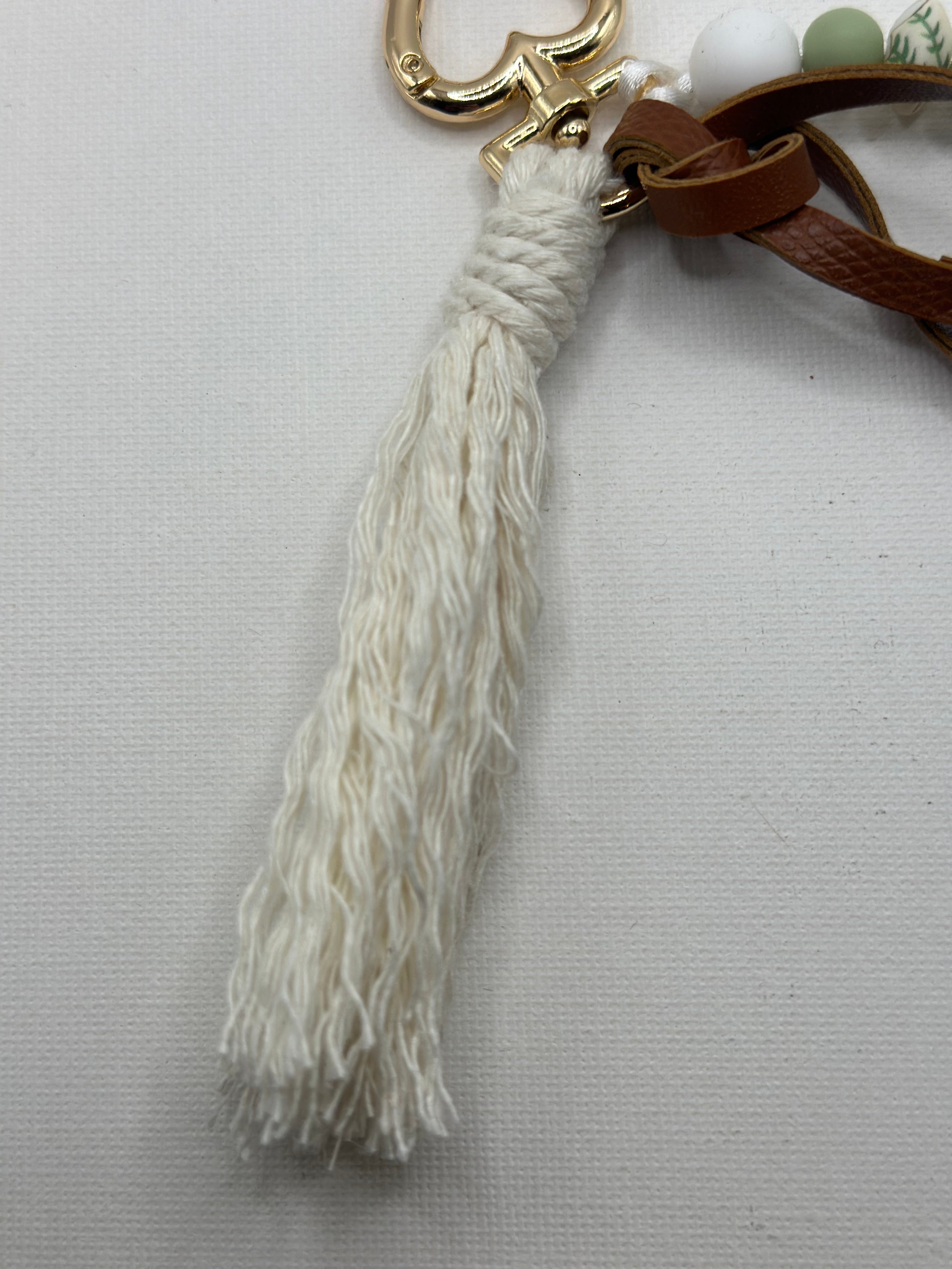 Bijou de Sac Cœur Marron - Fait Main France | Atelier Aorée