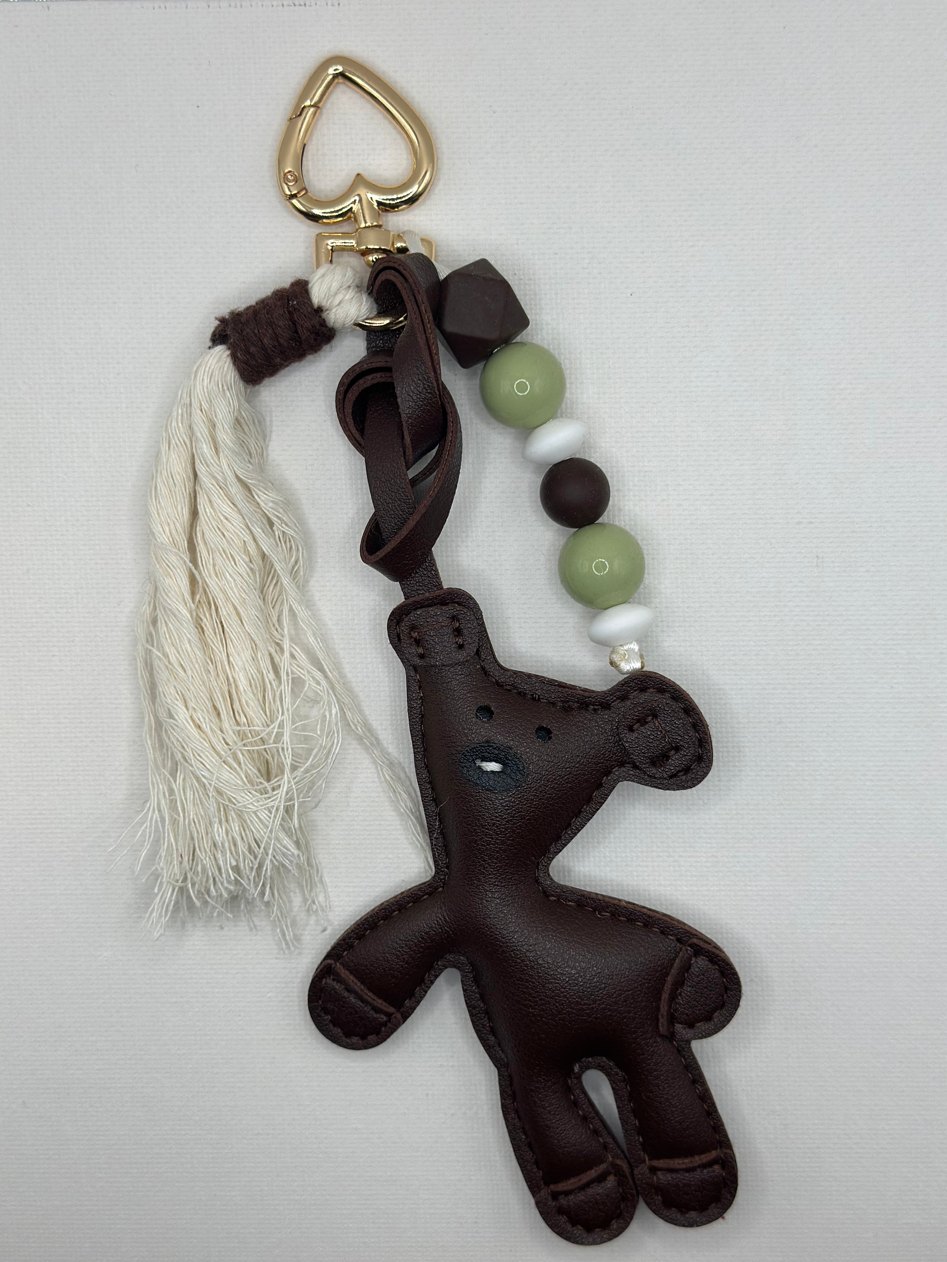 Bijou de Sac Nounours Chocolat et Vert Brillant - Fait Main France | Atelier Aorée