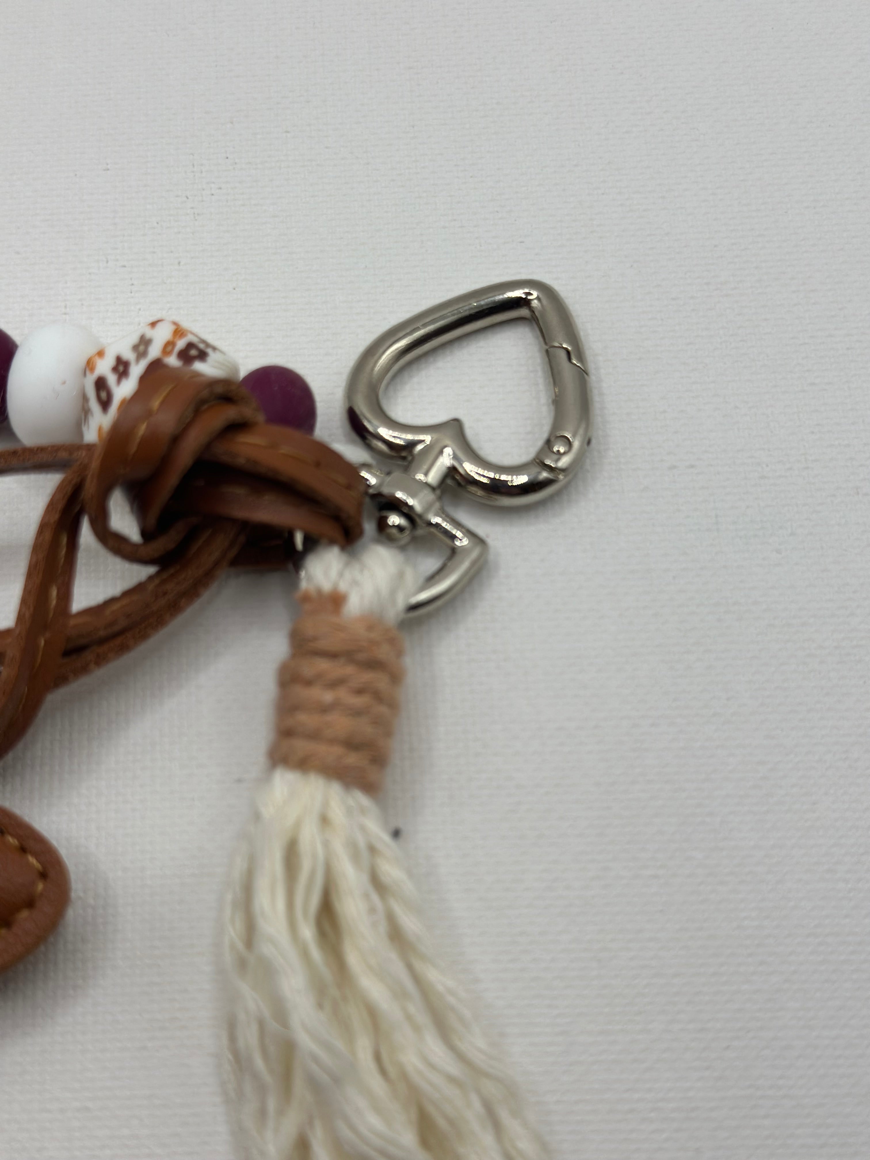 Bijou de Sac Chat Marron & Aubergine - Fait Main France | Atelier Aorée