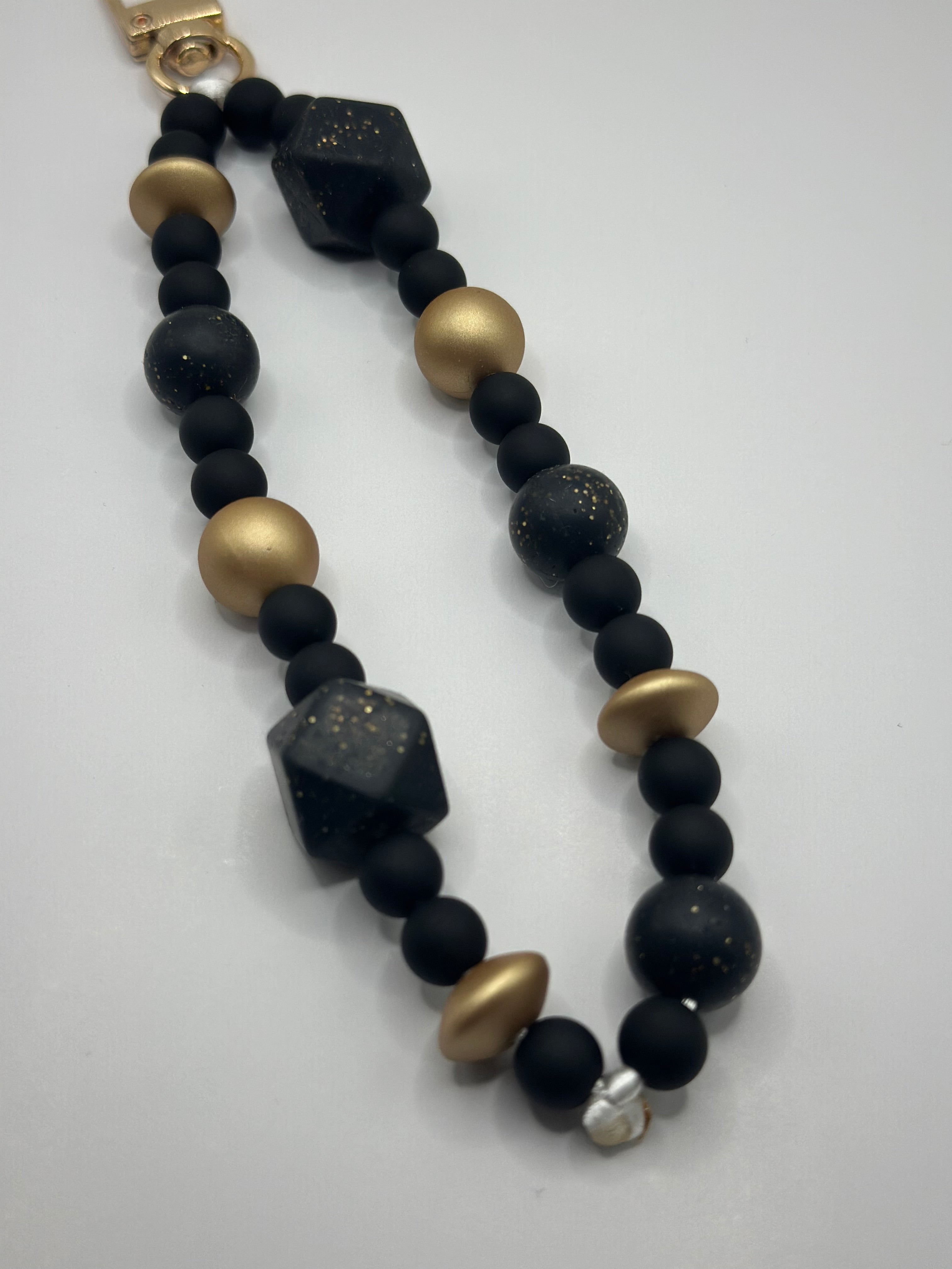 Chaine de Téléphone Noir & Doré - Fait Main France | Atelier Aorée