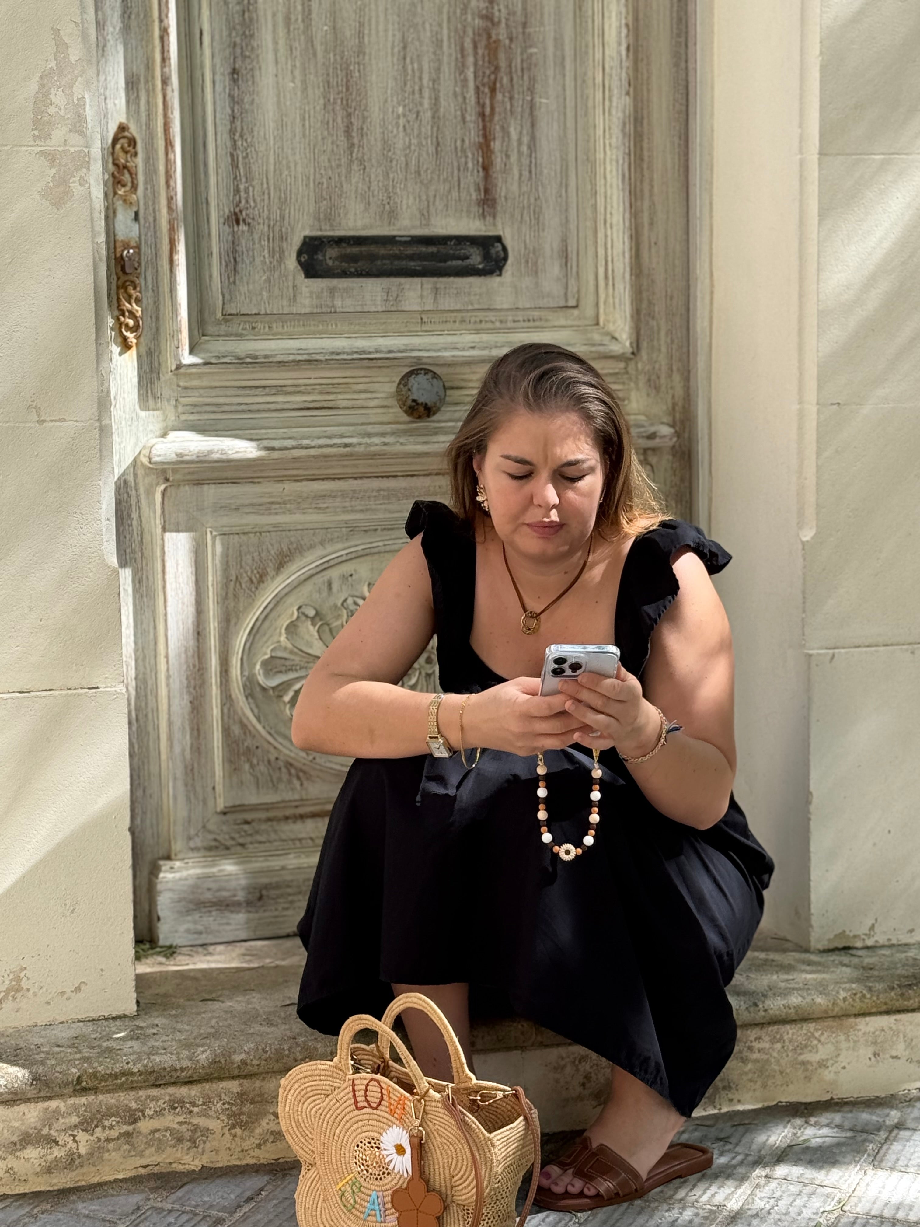 Bijou chaîne téléphone café expresso 30cm perles marron chocolat Atelier Aorée
