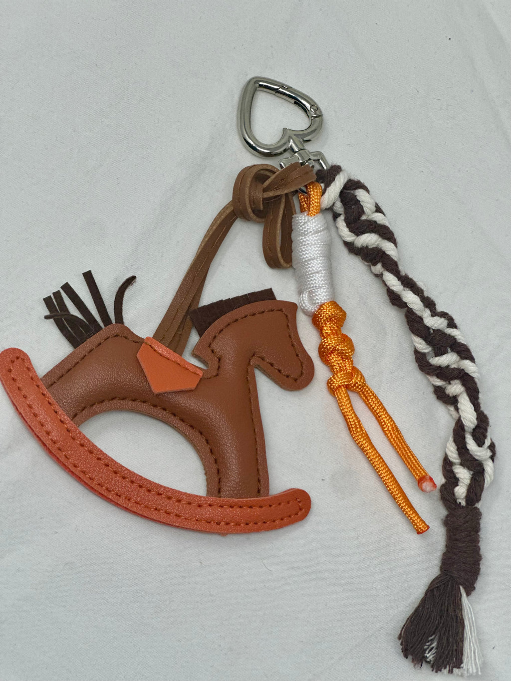Le Grigri Cheval Marron - Esprit Équestre - Atelier Aorée