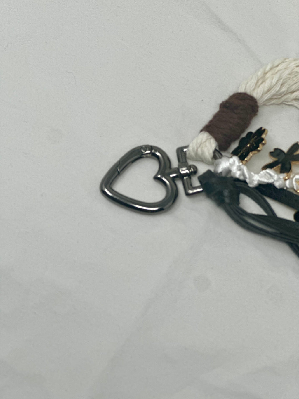 Le Grigri teckel noir - Atelier Aorée