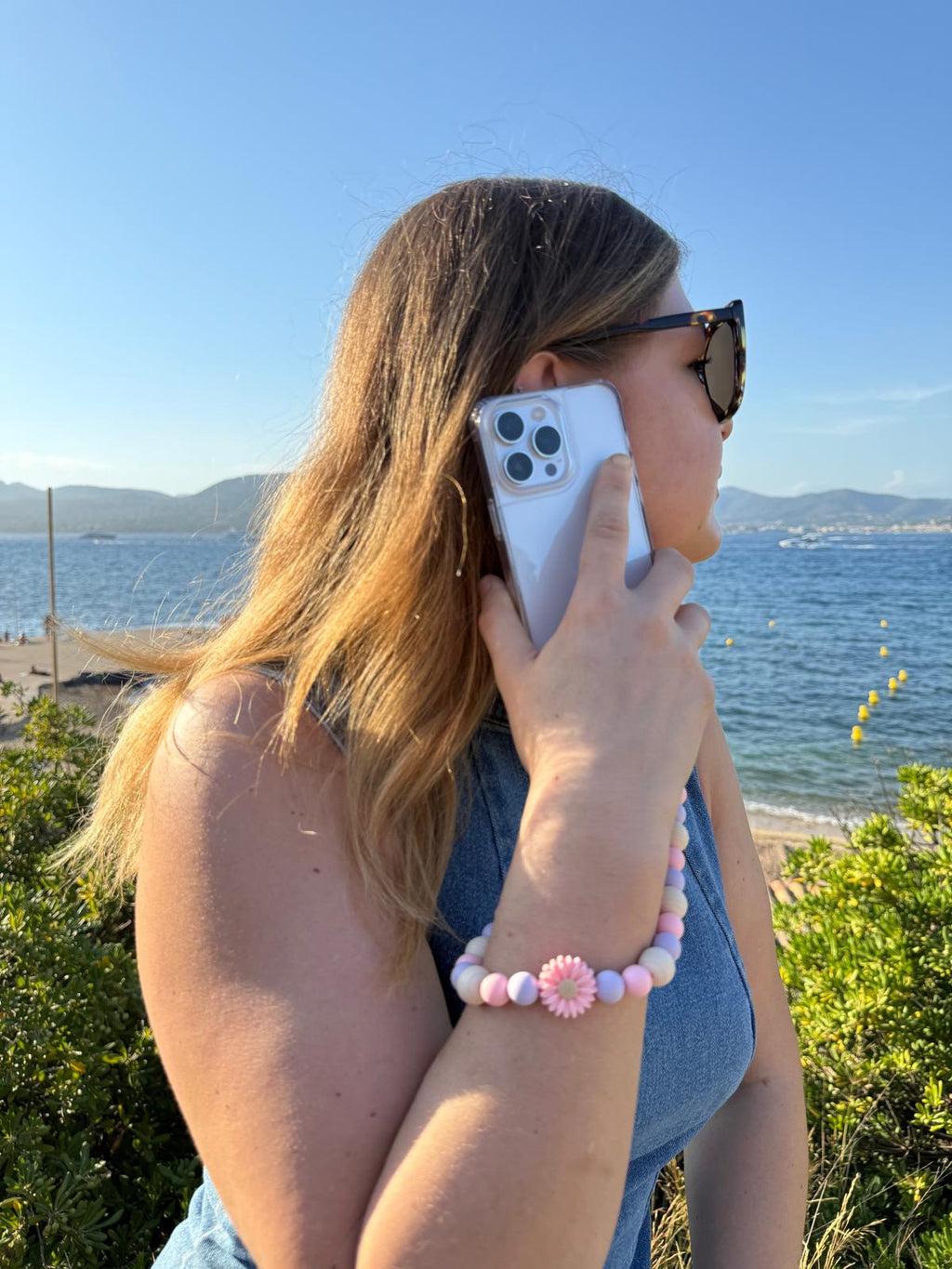 Bijou chaîne téléphone rose et mauve 36cm fait main Atelier Aorée